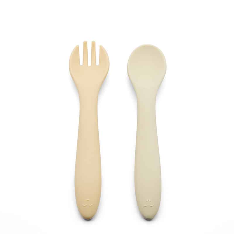https://jutionsilicone.com/wp-content/uploads/2023/06/1687249108-Silicone-baby-spoons-and-forks-making-factory.jpg