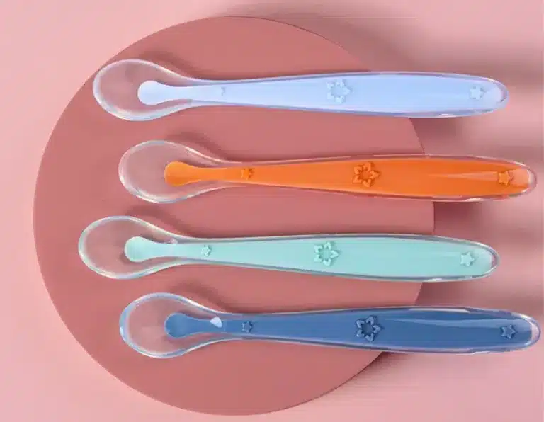 silicone baby spoon and feeding bowl set- the ideal choice for new mothers when feeding their babies