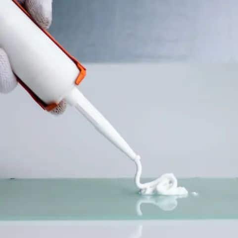 Glazing silicone with strong adhesion