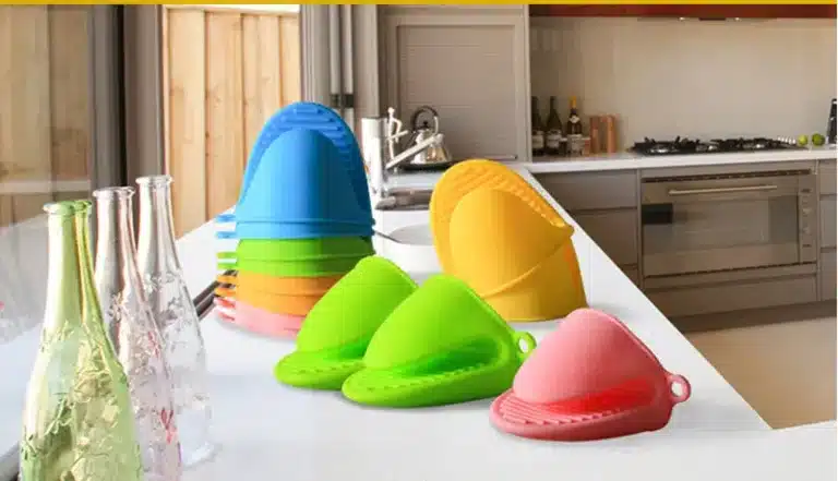 Silicone vs. Plastic Why are silicone baby products more recommended